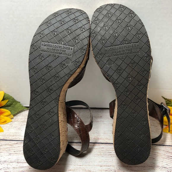 Donald J Pliner Wedge Platform Sandal - Picture 7 of 8